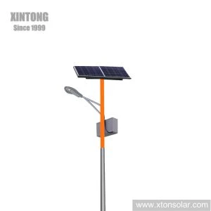 Lampione stradale solare a chip LED con palo zincato da 12 m